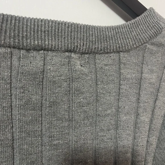 2000s Grey Fitted Button Up Cardigan - Picture 5 of 5